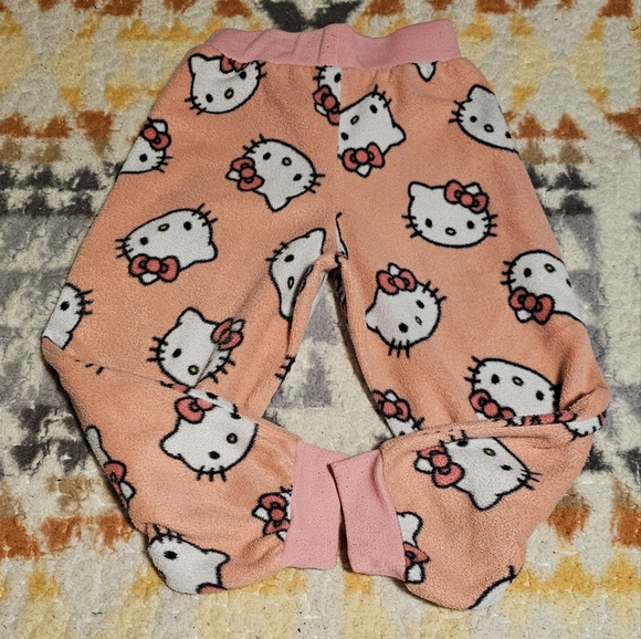 Hello Kitty pj pants Size 4T - Picture 5 of 5